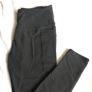 Victoria’s Secret sport leggings